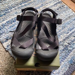 Keen Sandal (Zerraport II)